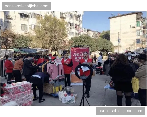 融合发展赛事直播与线上社区话题实时联动 形成了自发式的传播涟漪
